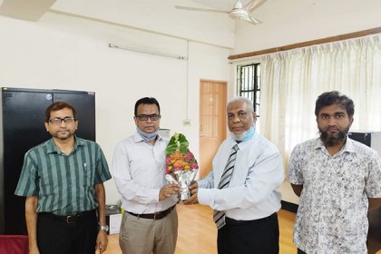 শাবির সেন্টার অব এক্সিলেন্সের পরিচালক ড. মস্তাবুর