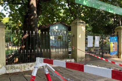 মিয়ানমারে খুলল স্কুল, প্রতিবাদ শিক্ষক-শিক্ষার্থীদের

