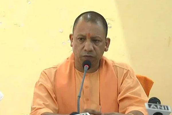 যোগীর হয়ে টুইট করলেই মিলবে দুই রুপি!