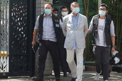 অন্য কারাবন্দিদের সঙ্গে জিমি লাই জেল খাটবেন ২০ মাস 