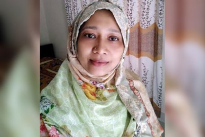কলাবাগানে চিকিৎসক খুন: সন্দেহ সাবলেটে থাকা মডেল কানিজের দিকে

