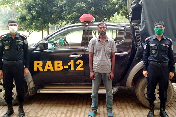 বগুড়ায় ৯৮ লিটার চোলাইমদসহ আটক ১