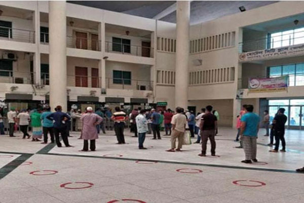 ৮ জুন থেকে কাউন্টারেও ট্রেনের টিকিট  

