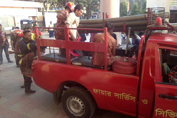 ঠাকুরগাঁওয়ে সড়ক দুর্ঘটনায় ২ জন নিহত, আহত ৬