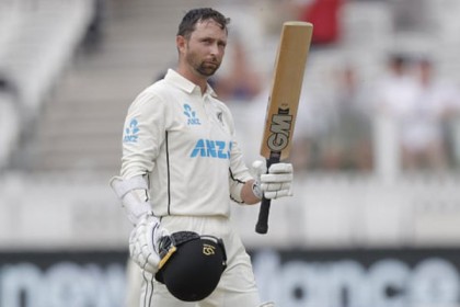 লর্ডসে অভিষেকেই ইতিহাস গড়লেন কনওয়ে
