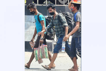 ৩০ দিনে কাজ হারিয়েছে ভারতের দেড় কোটি মানুষ