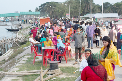 খুলনায় বিধিনিষেধ মানতে অনীহা, করোনা শনাক্তে একদিনে রেকর্ড
