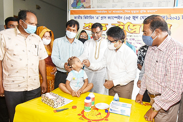 বগুড়ায় শিশুদের ‘এ’ প্লাস ক্যাপসুল খাওয়ানোর কর্মসূচি শুরু