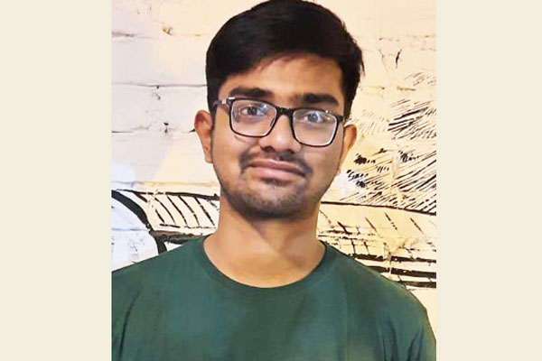 ফিজিক্স অলিম্পিয়াডে ‘সি’ ক্যাটাগরিতে প্রথম ইশতিয়াক