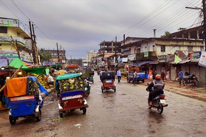 নোয়াখালীতে ঢিলেঢালা লকডাউন