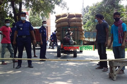সাতক্ষীরায় চলছে দ্বিতীয় দিনের লকডাউন, হাসপাতালে বাড়ছে করোনা রোগী