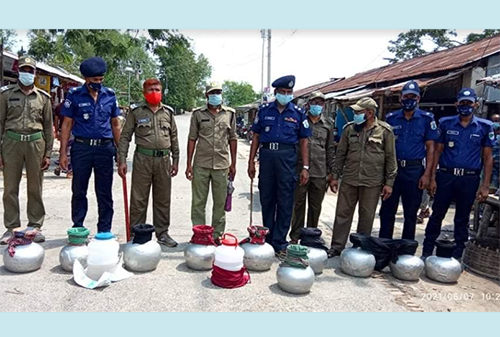 সুন্দরবনে ৩০ হাজার চিংড়ি পোনা অবমুক্ত