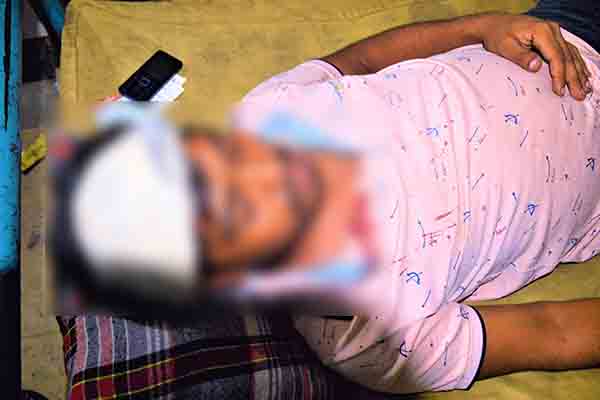 লালমনিরহাটে ব্যবসায়ীর মাথা ফাটিয়ে টাকা ছিনতাই