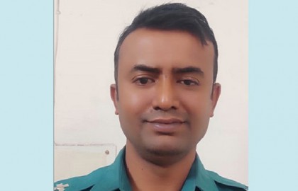মাদকবাহী মাইক্রোবাসের ধাক্কায় পুলিশ কর্মকর্তা নিহত