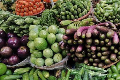 লকডাউনে রাজশাহীর কাঁচা বাজার উর্ধ্বমুখী