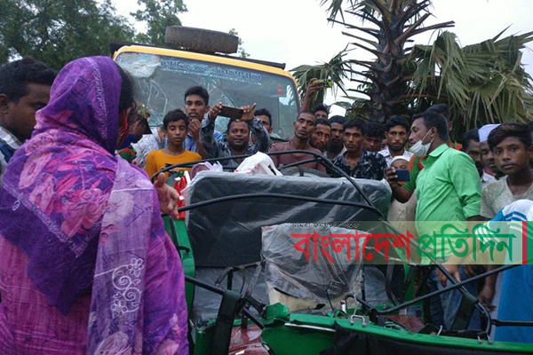 নেত্রকোনায় ট্রাক-সিএনজির মুখোমুখি সংঘর্ষে নিহত ২