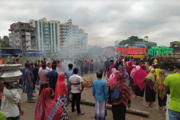 আদমজী ইপিজেডে শ্রমিকদের সাথে আনসার-পুলিশ সংঘর্ষে আহত ২০ 