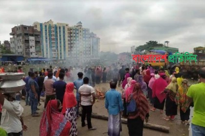 আদমজী ইপিজেডে শ্রমিকদের সাথে আনসার-পুলিশ সংঘর্ষে আহত ২০ 