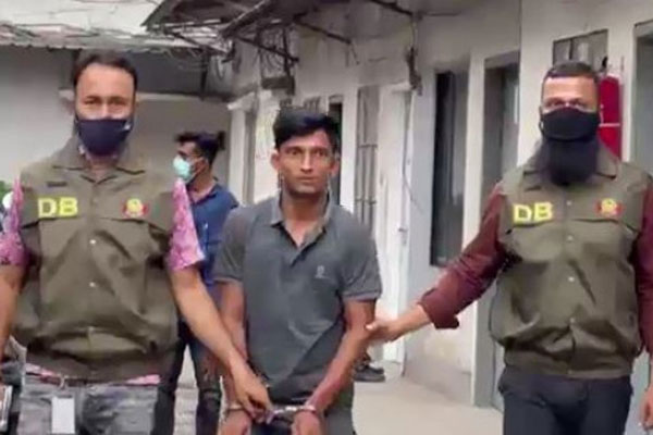 ইমো অ্যাকাউন্ট হ্যাক করে লাখ লাখ টাকা হাতিয়ে নিতেন তিনি!