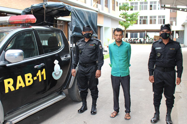 সিদ্ধিরগঞ্জে অনলাইন জুয়াড়ি গ্রেফতার