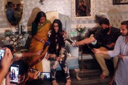 আমাকে ধর্ষণ ও হত্যার চেষ্টা করা হয়েছে : পরীমণি