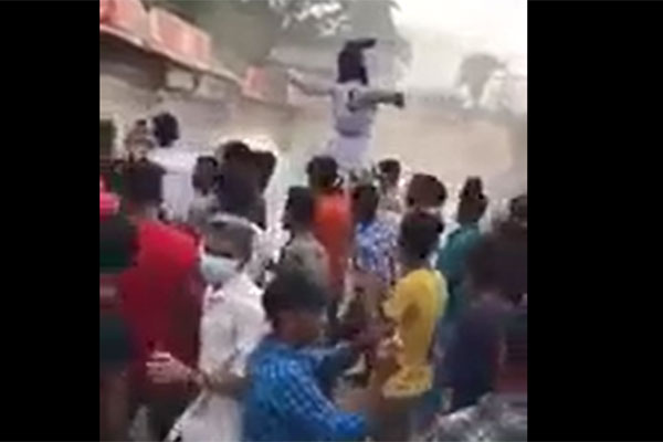কোম্পানীগঞ্জে কাদের মির্জার কুশপুত্তলিকা দাহ