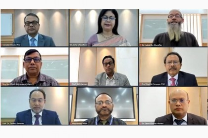 অনলাইনে আইইউবি'র সামার ২০২১ সেমিস্টারের ওরিয়েন্টেশন অনুষ্ঠিত 