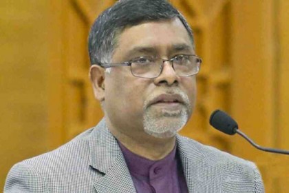 হাসপাতালের ছবি দেখিয়ে করোনা নিয়ন্ত্রণ হবে না : স্বাস্থ্যমন্ত্রী

