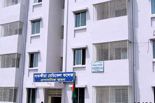 গত ২৪ ঘণ্টায় সাতক্ষীরায় করোনায় ৩ জনের মৃত্যু, শনাক্তের হার ৪৯ শতাংশ