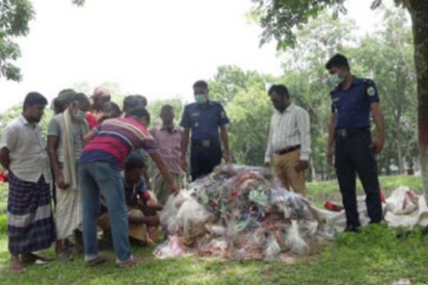 মা মাছ রক্ষায় গুরুদাসপুরে অবৈধ কারেন্ট জাল জব্দ