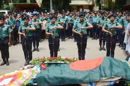 গার্ড অব অনারে নারী ইউএনও’র বিকল্প রাখার সুপারিশের বিরুদ্ধে রিট