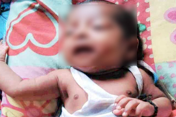 বাসার সিঁড়িতে কাঁদছিল শিশুটি, সন্ধান মেলেনি বাবা-মা’র