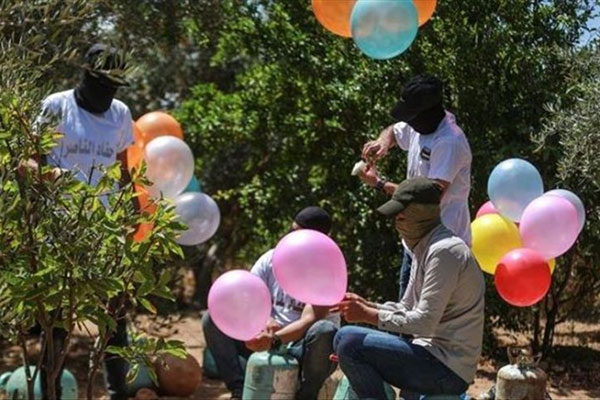 গাজার আগুনে বেলুনকে ক্ষেপণাস্ত্রের মতো ভয় পায় ইসরায়েলিরা

