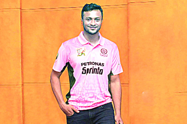 সাকিব মাঠে নামছেন আজ