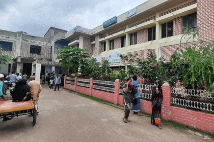 বাগেরহাটে পৌঁছেছে সিনোফার্মের ১৭ হাজার ডোজ টিকা 