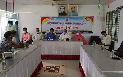 প্রধানমন্ত্রীর দেওয়া ঘর উদ্বোধন উপলক্ষে মোরেলগঞ্জে প্রেস ব্রিফিং 