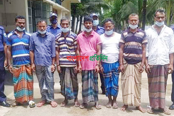 বগুড়ায় সাত জুয়াড়ি আটক