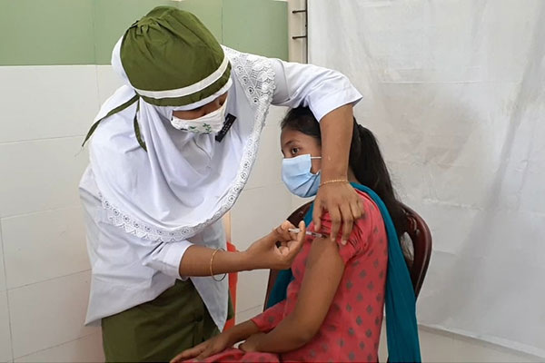 ওসমানী মেডিকেল কলেজের ২৭৭ শিক্ষার্থী পেল সিনোফার্মের টিকা