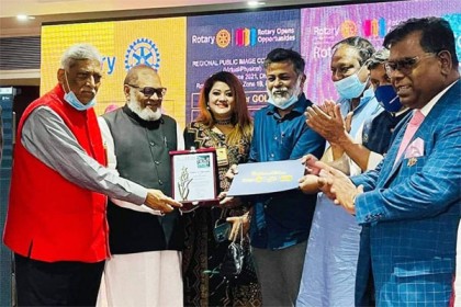 রোটারি ক্লাব ইন্টারন্যাশনালের সর্বোচ্চ অ্যাওয়ার্ডে ভূষিত কাউন্সিলর খোরশেদ

