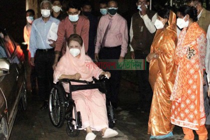 ফিরোজায় ফিরলেন খালেদা জিয়া

