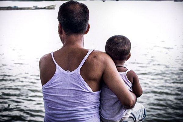 আজ বিশ্ব বাবা দিবস, যেভাবে প্রচলন ও উদযাপন শুরু

