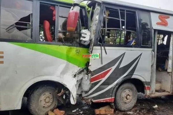 পেকুয়ায় দুই বাসের মুখোমুুখি সংঘর্ষে নিহত ১ 

