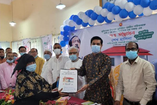 শেখ হাসিনা দরিদ্রদের ঘর দিয়ে ইতিহাস সৃষ্টি করলেন : এমপি জ্যাকব