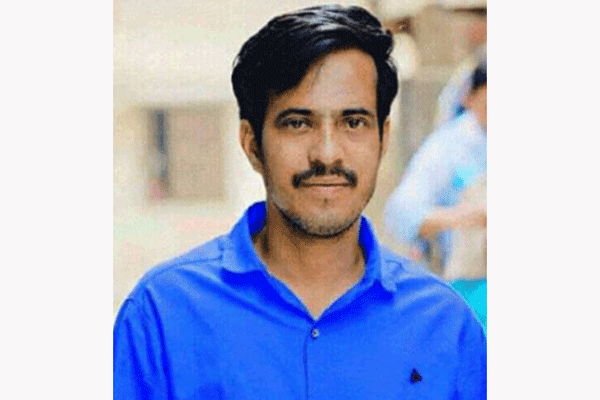 অস্ত্রসহ গ্রেফতার টিনুকে কারাগারে পাঠানোর নির্দেশ

