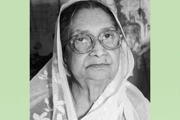 কবি সুফিয়া কামালের জন্মবার্ষিকী আজ
