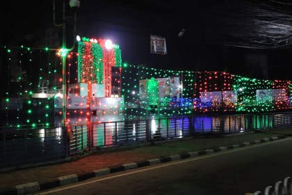 বরিশালে নজরকাড়া আলোকসজ্জা আওয়ামী লীগের

