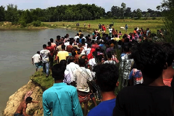 দিনাজপুরে নদীতে গোসল করতে নেমে প্রাণ গেল শান্তর