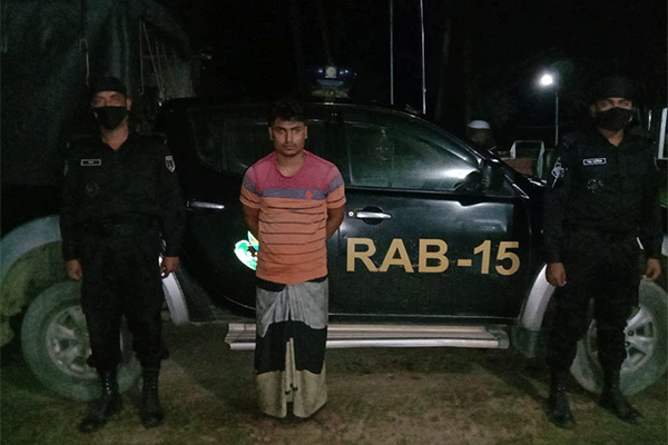 টেকনাফে র‌্যাবের অভিযানে ইয়াবাসহ আটক ১