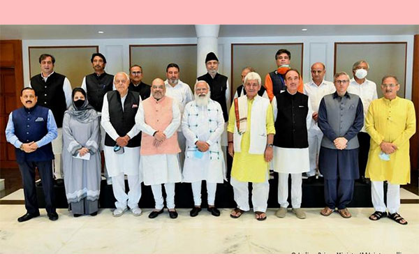 কাশ্মীরকে ‌‘উপযুক্ত সময়ে’ ফের রাজ্য করার প্রতিশ্রুতি মোদির