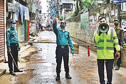 পুলিশ-বিজিবির পাশাপাশি মাঠে নামতে পারে সেনাবাহিনী

